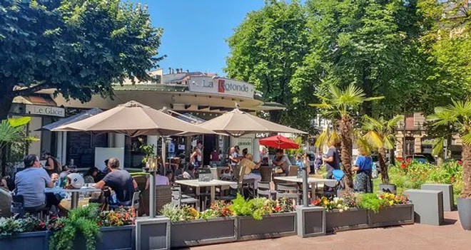 cafe rotonde Aix les bains